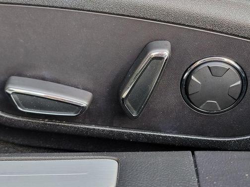 Infinite Black Metallic 2019 Lincoln MKZ Reserve I