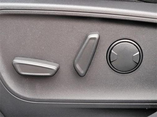 2026 Ford Escape ST-Line Elite