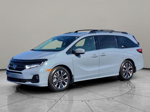 Sonic Gray Pearl 2025 Honda Odyssey Elite