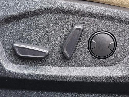 Rapid Red Metallic Tinted Clearcoat 2024 Ford Edge SEL