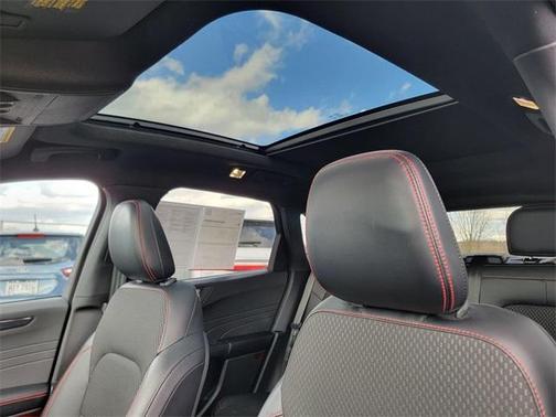 2023 Ford Escape ST-Line Select