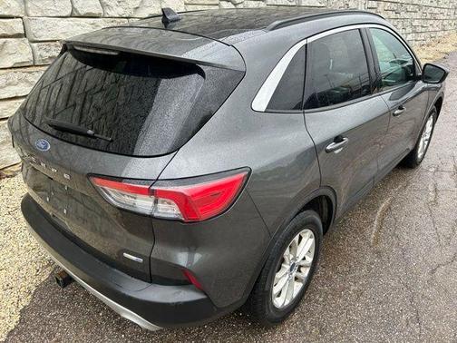 Magnetic Metallic 2020 Ford Escape SE