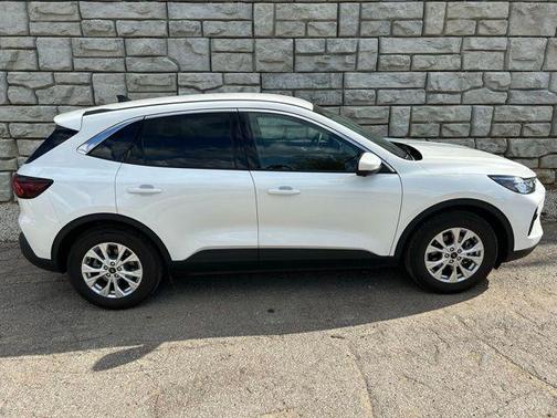 Star White 2023 Ford Escape Active