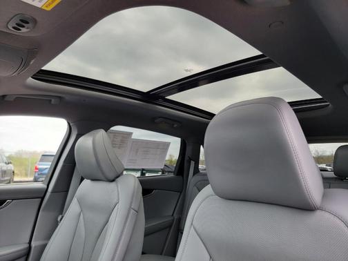 Infinite Black Metallic 2023 Lincoln Nautilus Reserve