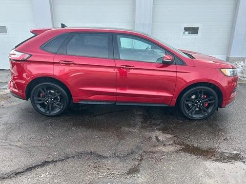 2023 Ford Edge ST