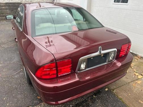 2000 Lincoln LS 