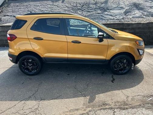 2022 Ford EcoSport SES