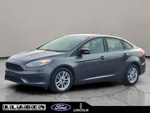 Magnetic 2017 Ford Focus SE