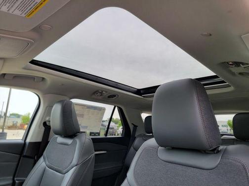 Agate Black Metallic 2026 Ford Explorer Active