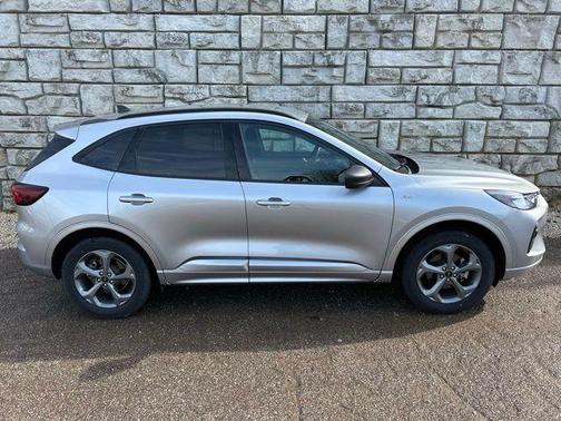 Iconic Silver Metallic 2023 Ford Escape ST-Line