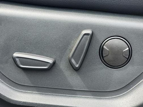 Carbonized Gray Metallic 2022 Ford F-250 Lariat