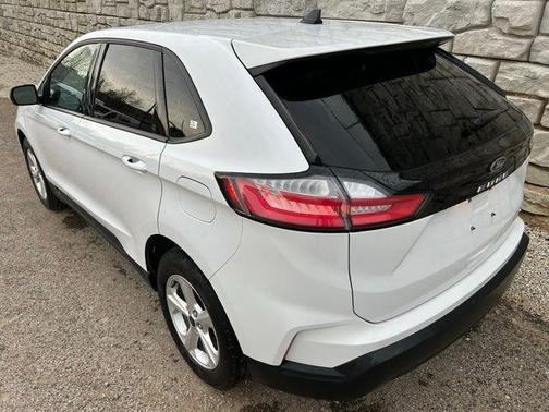 Oxford White 2024 Ford Edge SE