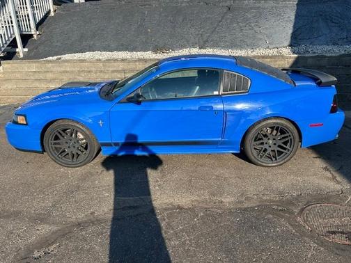 2003 Ford Mustang Mach I