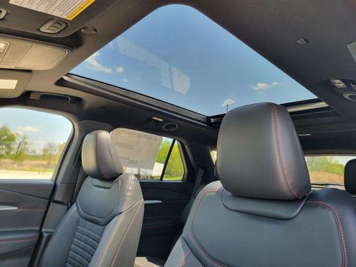 Space White Metallic 2026 Ford Explorer ST-Line