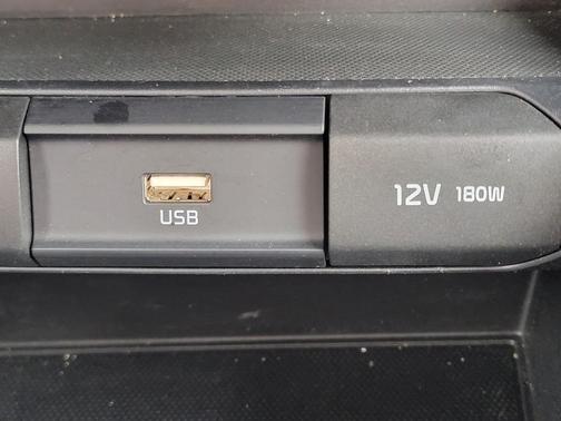 Clear White 2022 Kia Rio S