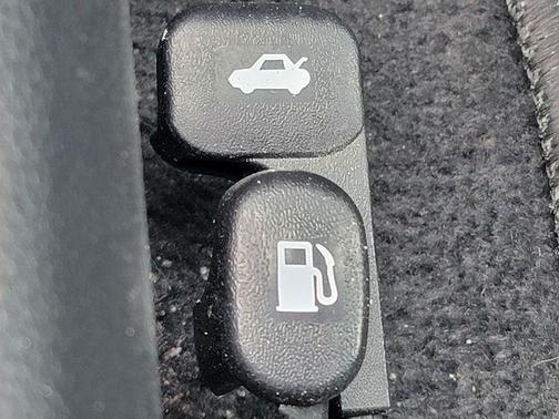 Clear White 2022 Kia Rio S