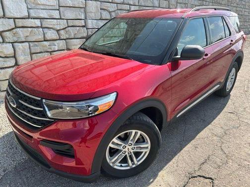 Rapid Red Metallic Tinted Clearcoat 2023 Ford Explorer XLT