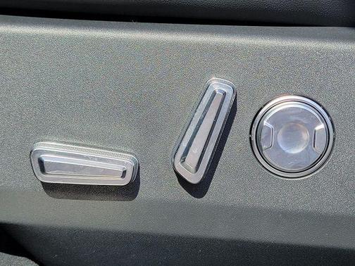 Red Carpet Metallic Tinted Clearcoat 2024 Lincoln Nautilus Reserve