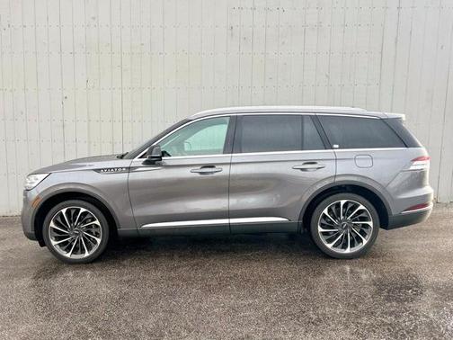 2022 Lincoln Aviator Reserve AWD