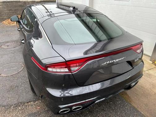 2022 Kia Stinger GT-Line