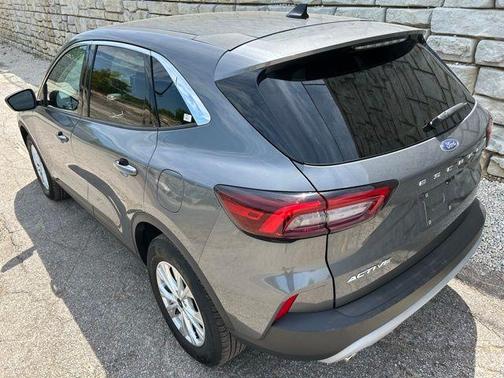 Carbonized Gray Metallic 2023 Ford Escape Active