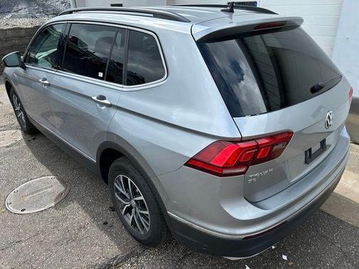Pyrite Silver Metallic 2020 Volkswagen Tiguan 2.0T SE