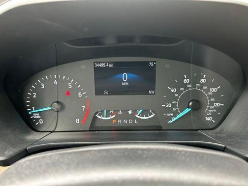 Star White 2022 Ford Escape SE