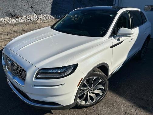 2022 Lincoln Nautilus Reserve