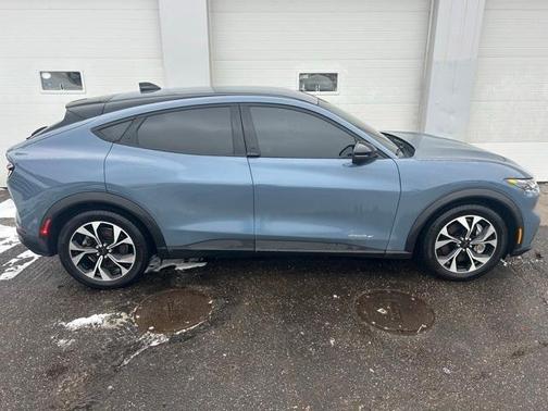 2024 Ford Mustang Mach-E Select