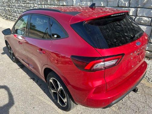 Rapid Red Metallic Tinted Clearcoat 2023 Ford Escape ST-Line Select