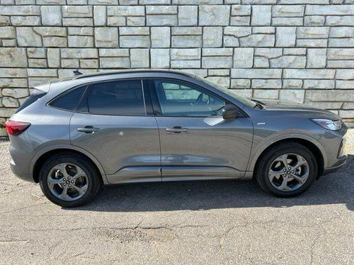 Carbonized Gray Metallic 2023 Ford Escape ST-Line