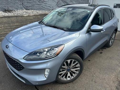 2022 Ford Escape Titanium
