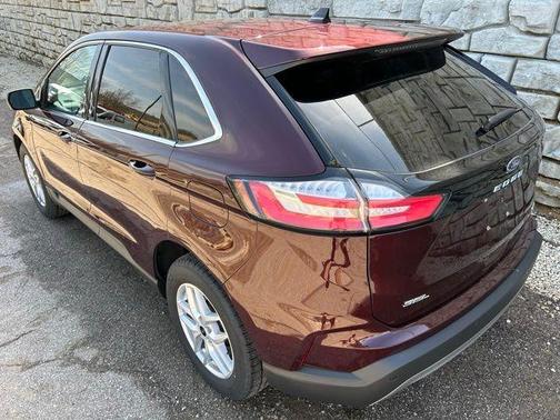 Burgundy Velvet Metallic Tinted Clearcoat 2024 Ford Edge SEL