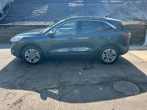2022 Ford Escape SEL