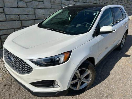 Star White 2023 Ford Edge SEL