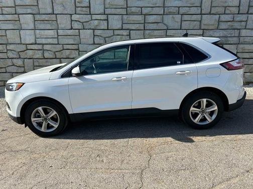 Star White 2023 Ford Edge SEL