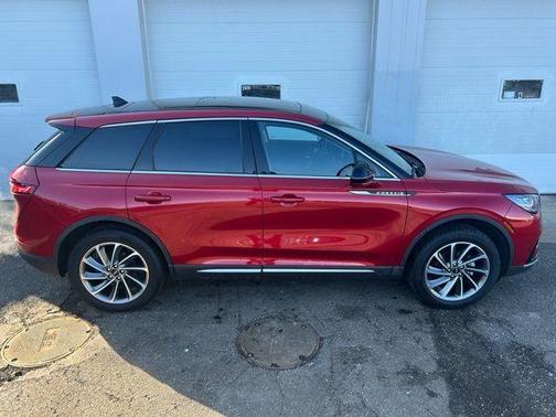 2023 Lincoln Corsair Standard