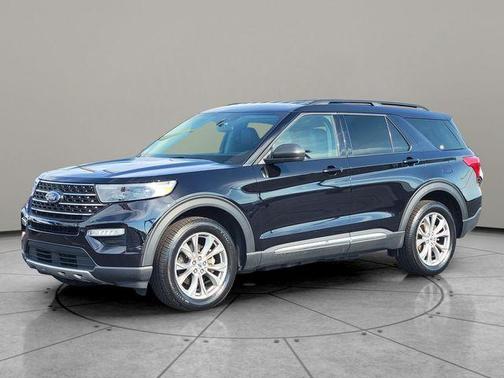 Agate Black Metallic 2023 Ford Explorer XLT