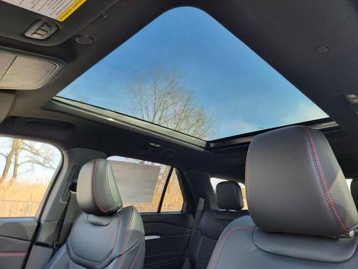 Space White Metallic 2026 Ford Explorer ST-Line