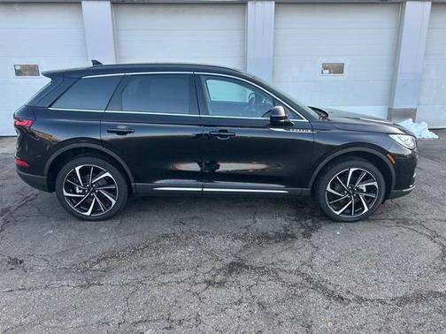 2025 Lincoln Corsair Reserve