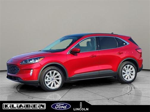 2022 Ford Escape Titanium Hybrid