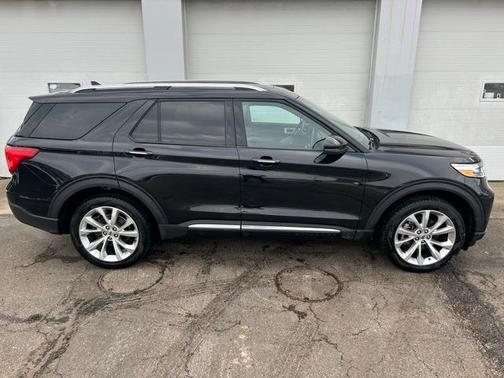 2022 Ford Explorer Platinum