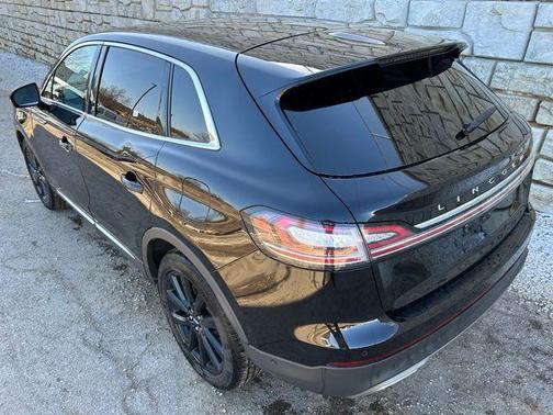 Infinite Black Metallic 2023 Lincoln Nautilus Reserve