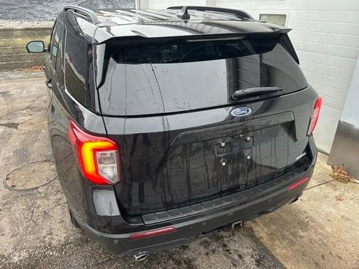 2022 Ford Explorer ST-Line