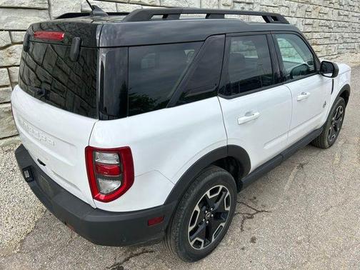 Oxford White 2023 Ford Bronco Sport Outer Banks