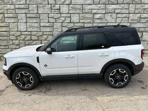 Oxford White 2023 Ford Bronco Sport Outer Banks