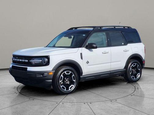 Oxford White 2023 Ford Bronco Sport Outer Banks