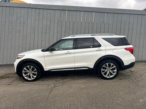 2022 Ford Explorer Platinum