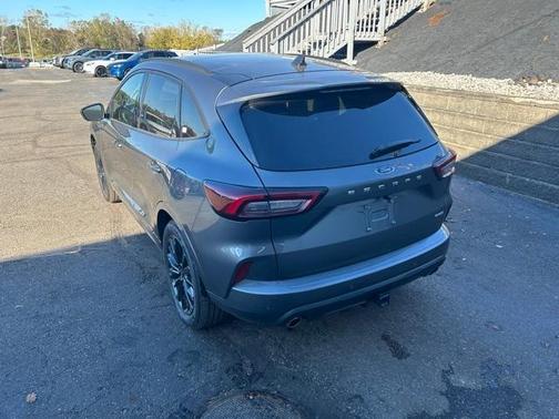 2025 Ford Escape ST-Line Elite