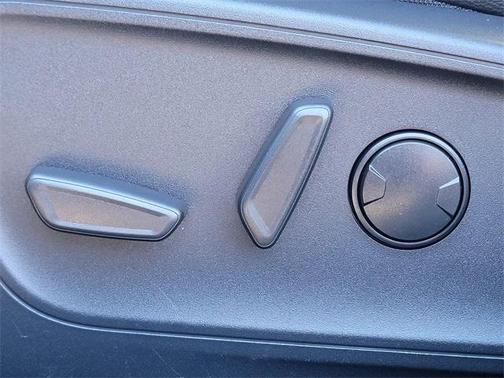 2025 Ford Escape ST-Line Elite